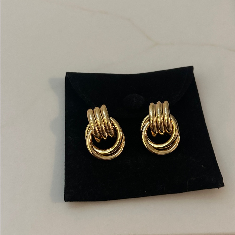 Heaven Mayhem mini Knot Earrings